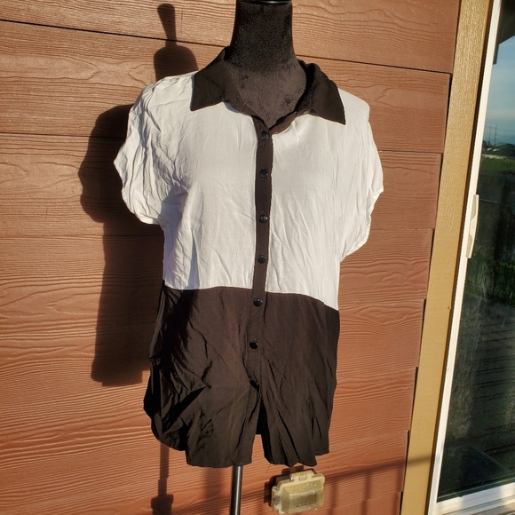 Cato Black and White Colorblock Button Down Blouse Women's Size XL NWOT - Picture 10 of 11